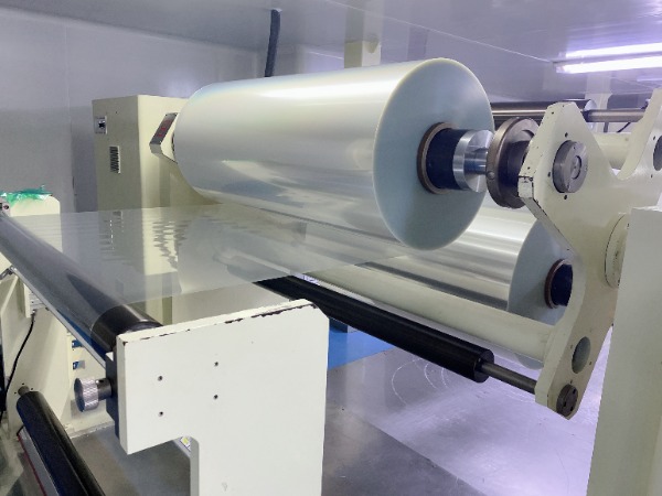 鑫佑鑫PET保护膜厂家:以千级无尘车间铸就行业品质标杆