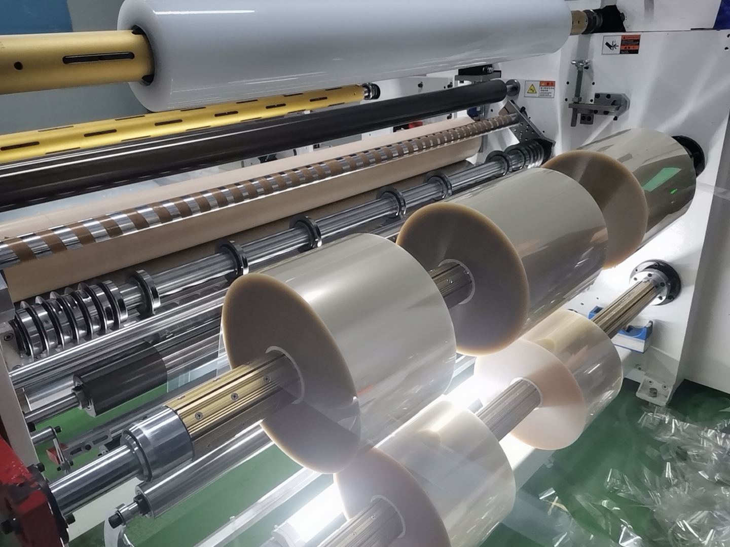 河北有没有能定制不同尺寸屏幕保护膜的生产厂家？